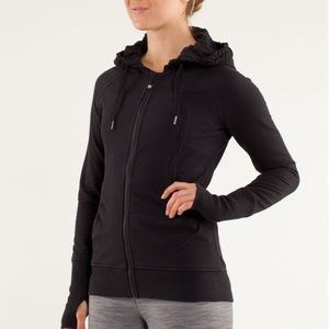 Lululemon Back to Class Jacket in Soft grey/black. Size 4. GUC